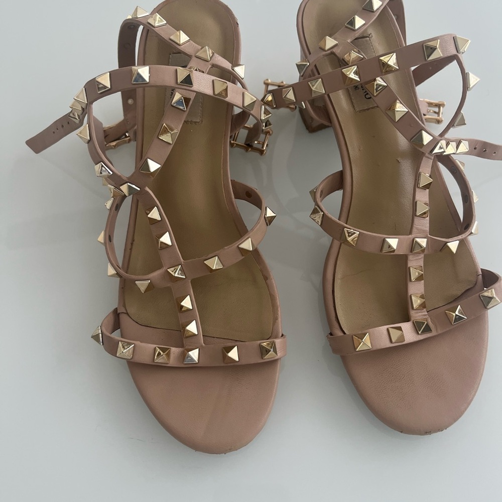 Valentino Garavani Tan Rockstud Sandals